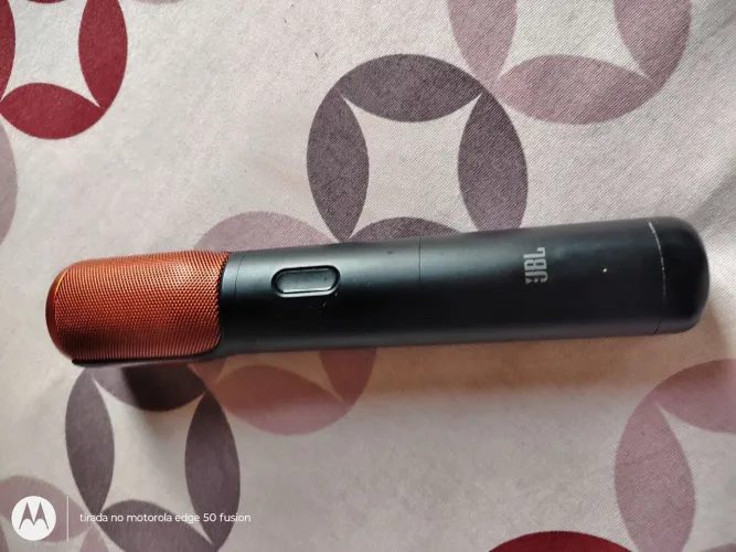 Vende-se esse microfone para caixa JBL PartyBox Encore 2