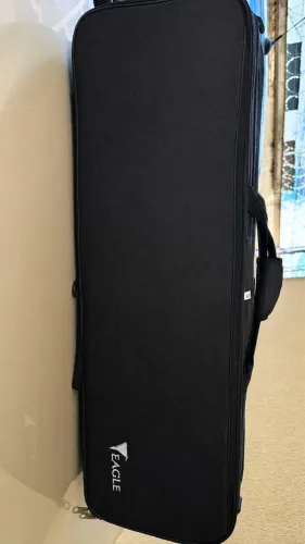 Vende-se Violino