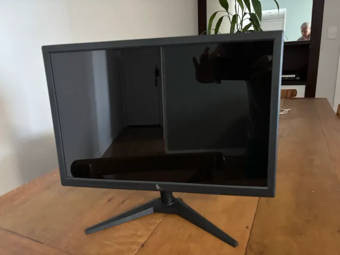 Monitor novo! 19,5 polegadas
