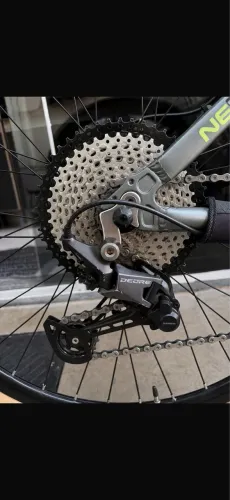 Bike Absolute Nero 5 Aro 29 | Shimano Deore 12v | Pedivela Integrado | Hidráulica