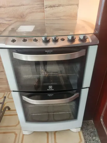 Vende-se fogão Electrolux 4 bocas