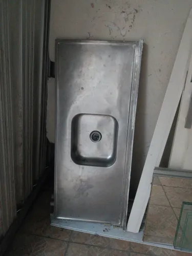 Pia de aço inox para cozinha