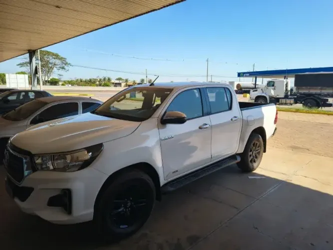 Toyota Hilux CD SRV 4X4 2.8 TDI Diesel Aut. 2019