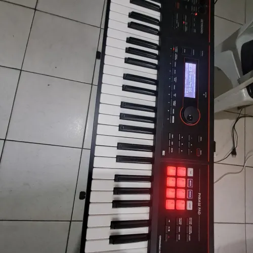 Teclado XPS30 Roland