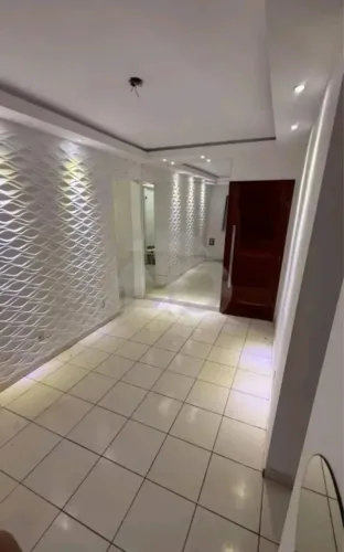 Riviera Club: Apartamento Reformado com 2 Quartos e Pronto para Morar