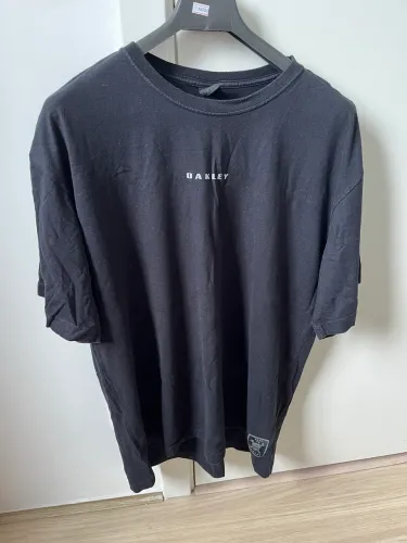 Camiseta oakley