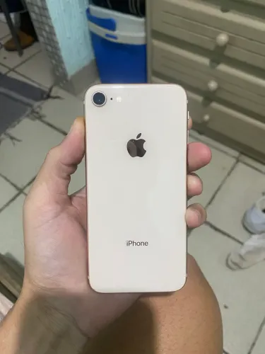 IPHONE 8