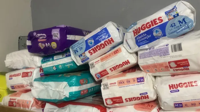 Fraldas De Bebê ( Huggies, Pampers )