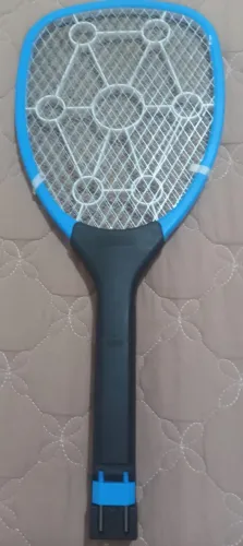 Raquete elétrica com defeito não funciona o choque.