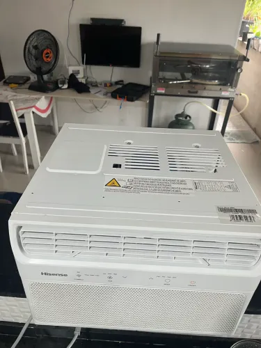 Ar Condicionado Janela Hisense 10.000 BTUs Digital Com Wi-Fi