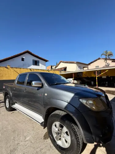Toyota Hilux CD SRV D4-d 4X4 3.0 TDI Diesel AUT 2011