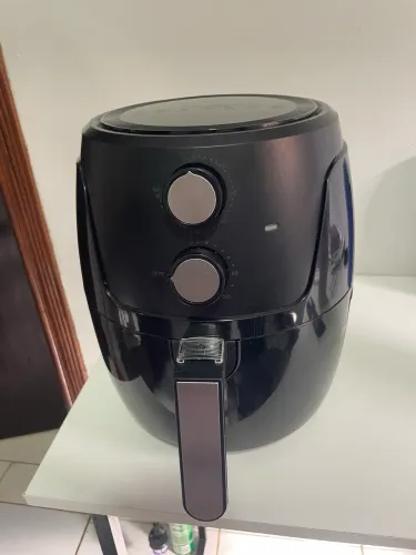 Air Fryer Britânia BFR37 Preto com Timer 4,2L