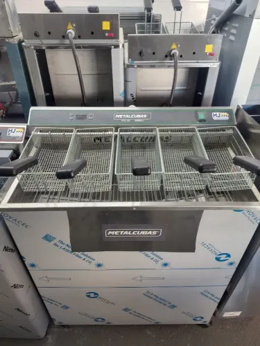 A.L Fritadeira Elétrica Zona Fria FOE 30 Litros 10.000W 220v - Metalcubas