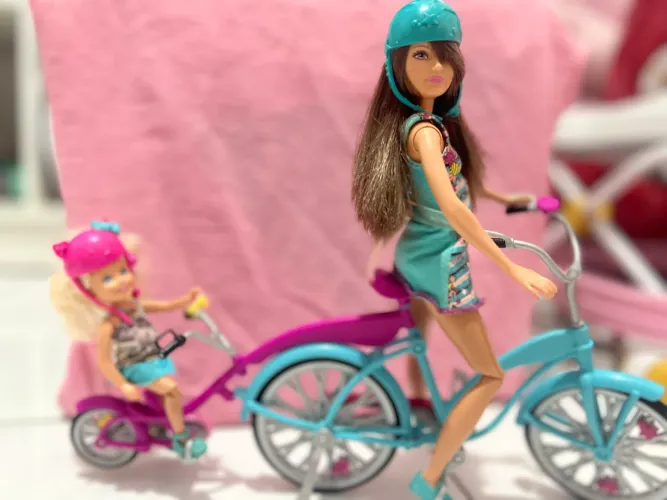 Barbie Irmãs Bicicleta para Duas | 2011