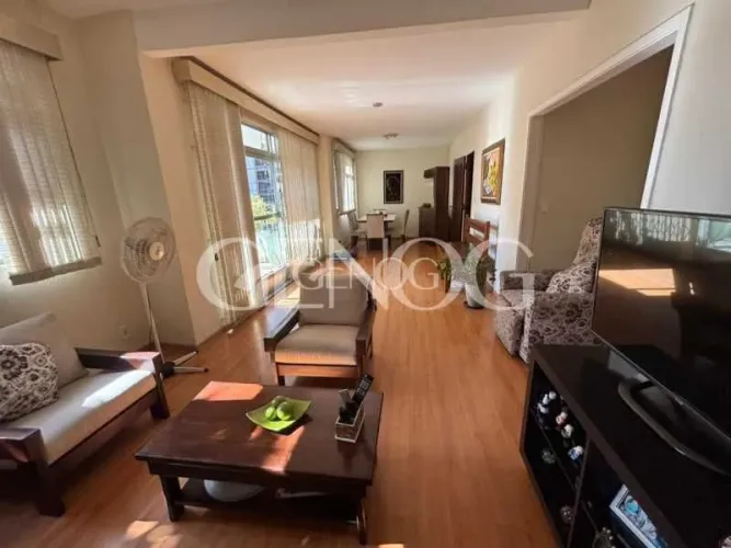 Apartamento com varanda, 03 quartos à venda na Tijuca!