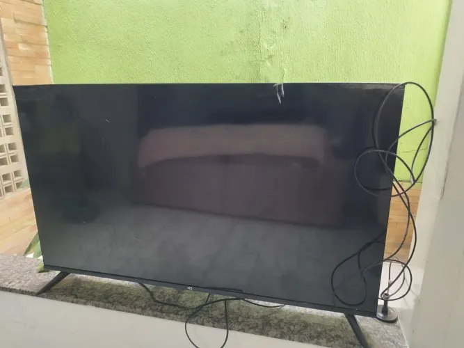 Tv HQ tela quebrada para retirada de peças