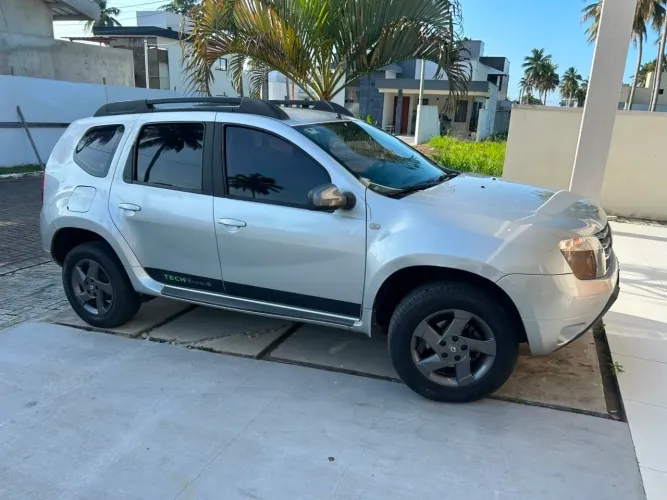 Renault Duster Dynamique 2.0 Hi-flex 16V Aut. 2015