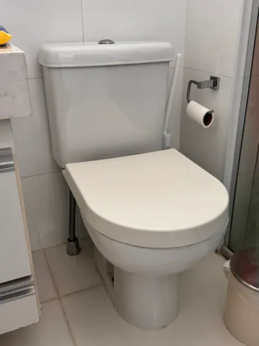 Kit vaso sanitário com caixa acoplada deca + assento