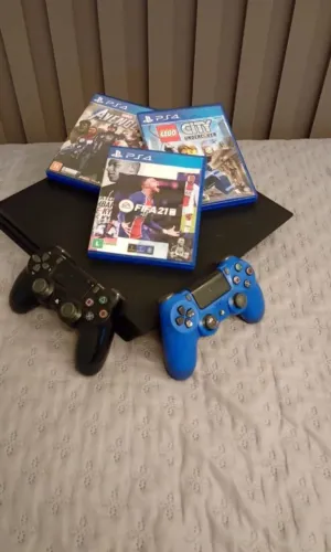 Vídeo Game Playstation 4 Pro 