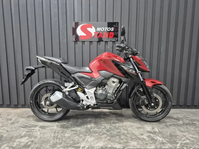 Honda CB 300F Twister 300 cc 