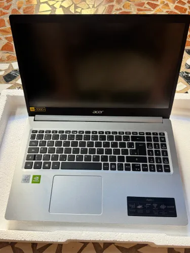Notebook Acer Aspire 5 A515-55G-530D tampa em alumínio c/ caixa e acessórias