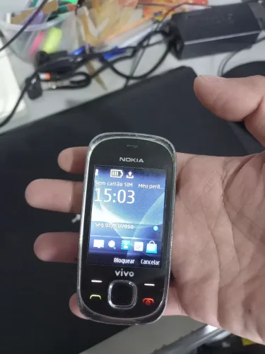 Celular nokia ainda funciona só esta sem carregador 