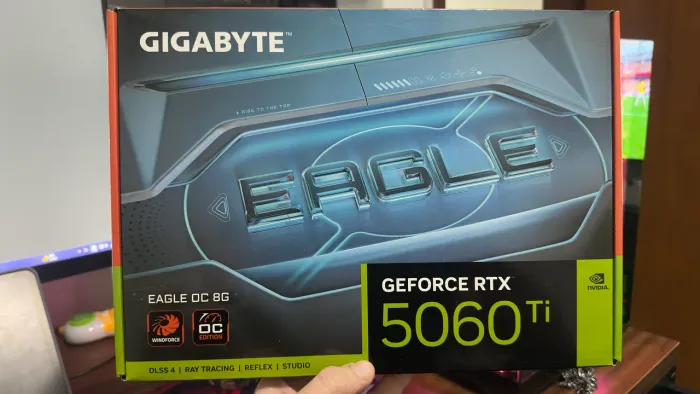 Placa de Vídeo RTX 5060 TI 8GB Gigabyte Eagle