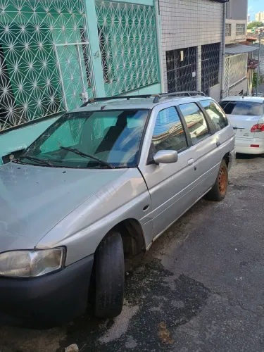 Ford Escort GL 1.6 MPI 2001