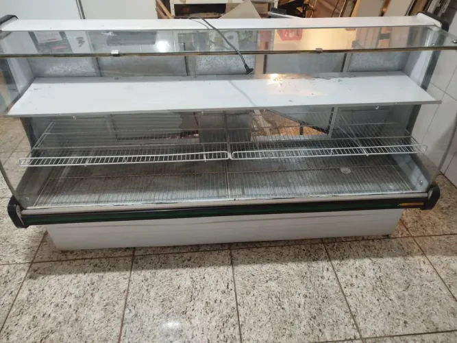 Pista fria para bares e restaurantes 