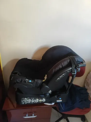 Bebê conforto com suporte pra carro