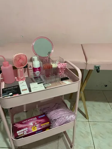 Carrinho auxiliar para extensão de cílios rosa