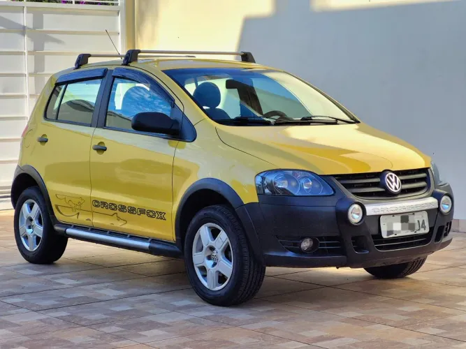 Volkswagen Crossfox 1.6 MI Total Flex 8V 5P 2009