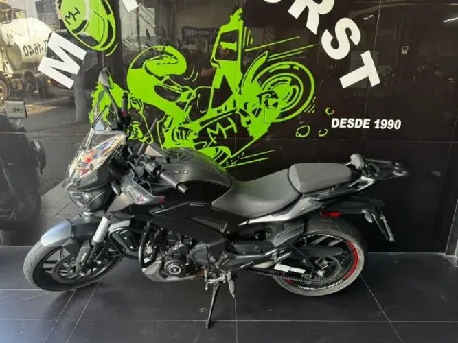 Bajaj Dominar D400 2025