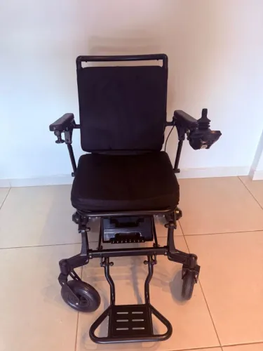 Cadeira de Rodas Motorizada Power Lite Compact Pop | Usada 1 vez