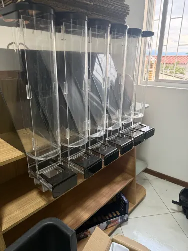 Dispenser Acrílico Gravitacional Pote para granel 