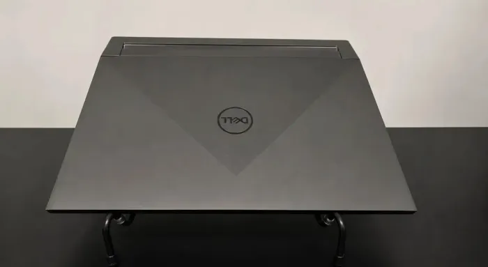 Dell G15 RTX 3060 i7 11th generation SSD 512GB