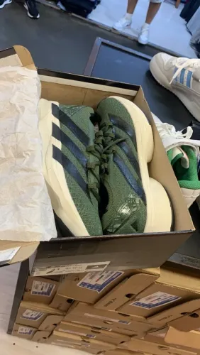 Tênis Adidas adzero ( lançamento)