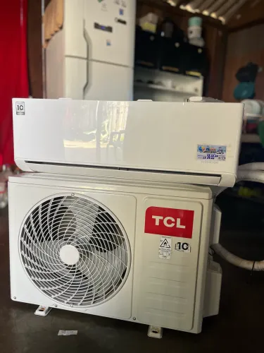 Central de ar semi nova (TCL)