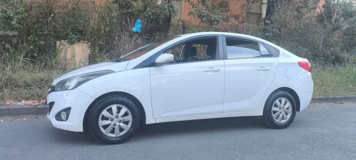 Hyundai HB20S C.plus/c.style1.0 Flex 12V Mec. 4P 2014