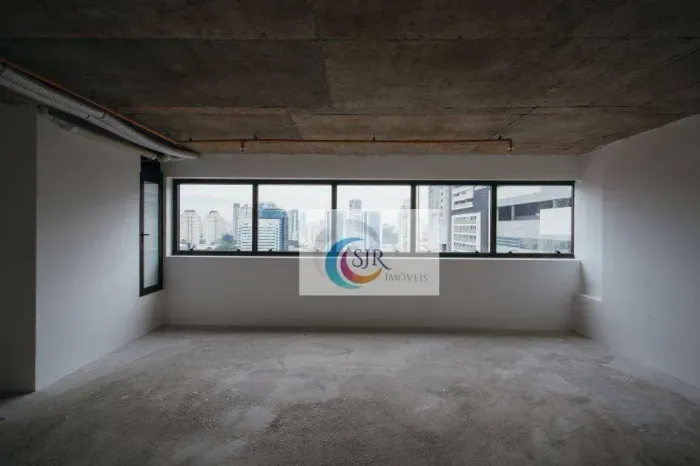 Conjunto comercial de 537m², 18 vagas de garagem, localizado na rua Henry Durant.