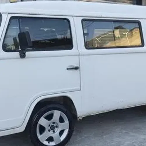 Volkswagen Kombi Standard 1.4 MI Total Flex 8V 2010