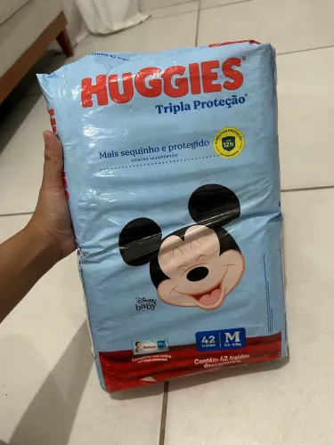 Fralda Huggies Tripla Proteção Tamanho M com 42 unidades