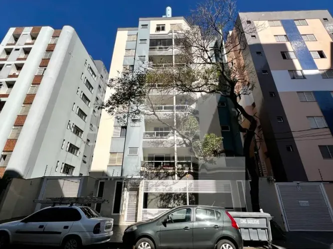 Apartamento a venda no condomínio Bariloche no bairro Zona 07 - Maringá/PR