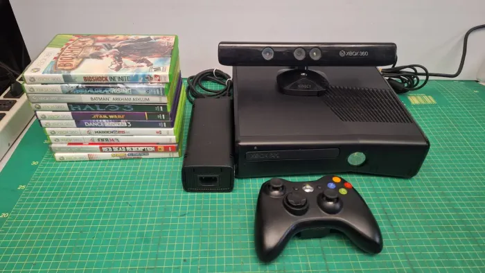 Xbox 360 completo com 10 jogos originais 