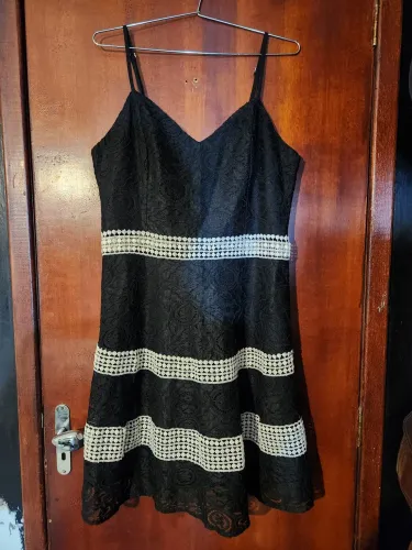 Vestido Midi Preto e Branco<br><br>