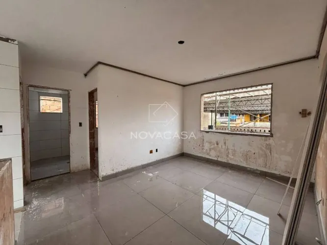 Apartamento com 2 dormitórios à venda, 49 m² por R$ 265.000,00 - Piratininga (Venda Nova)