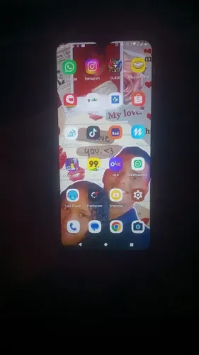 Moto e 22 pegando tudo nenhum defeito não estou vendendo apenas troca em outro Cell