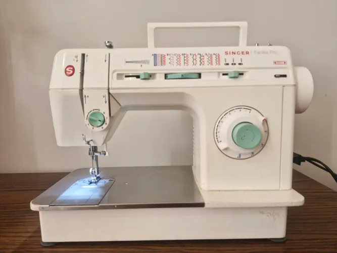 Máquina de costura