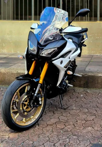 Tracer 900 GT A branca mais Top de POA