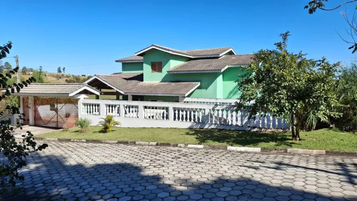 Casa Condomínio San lorenzo joanopolis 